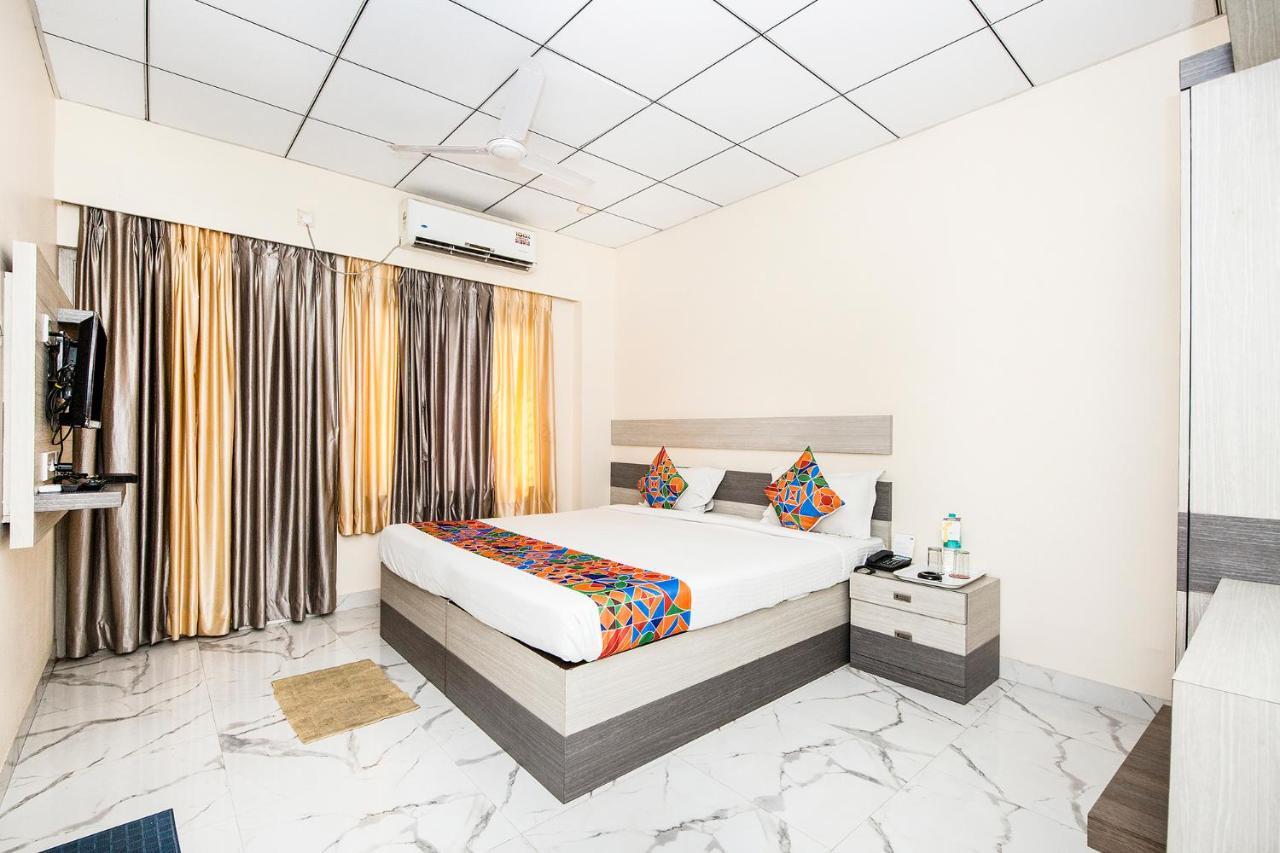 Fabhotel Shivangan Kolkata Airport - Fully Vaccinated Staff Εξωτερικό φωτογραφία