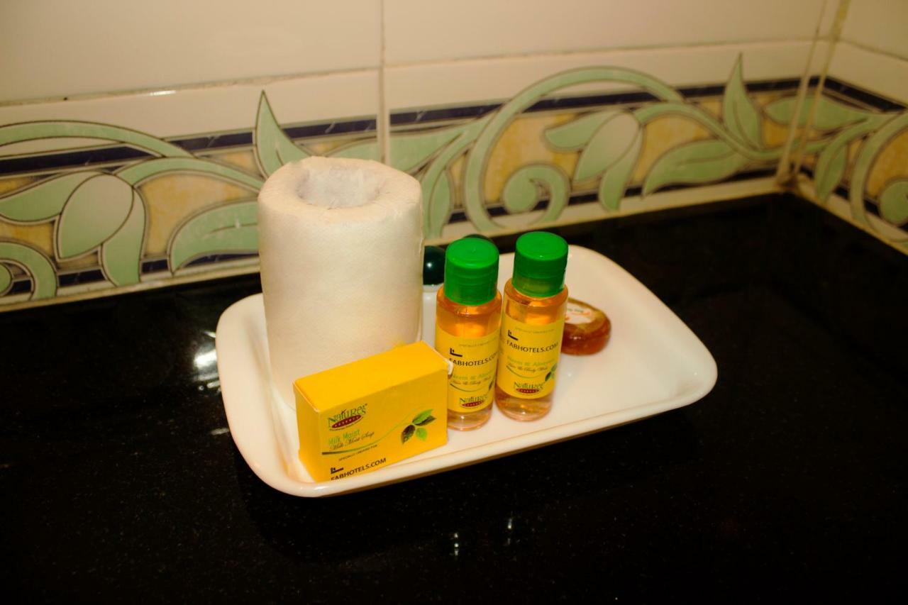 Fabhotel Shivangan Kolkata Airport - Fully Vaccinated Staff Εξωτερικό φωτογραφία